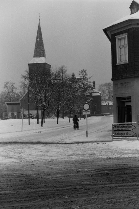 1961BlickStadtmitteaufEv.KIrche.JPG