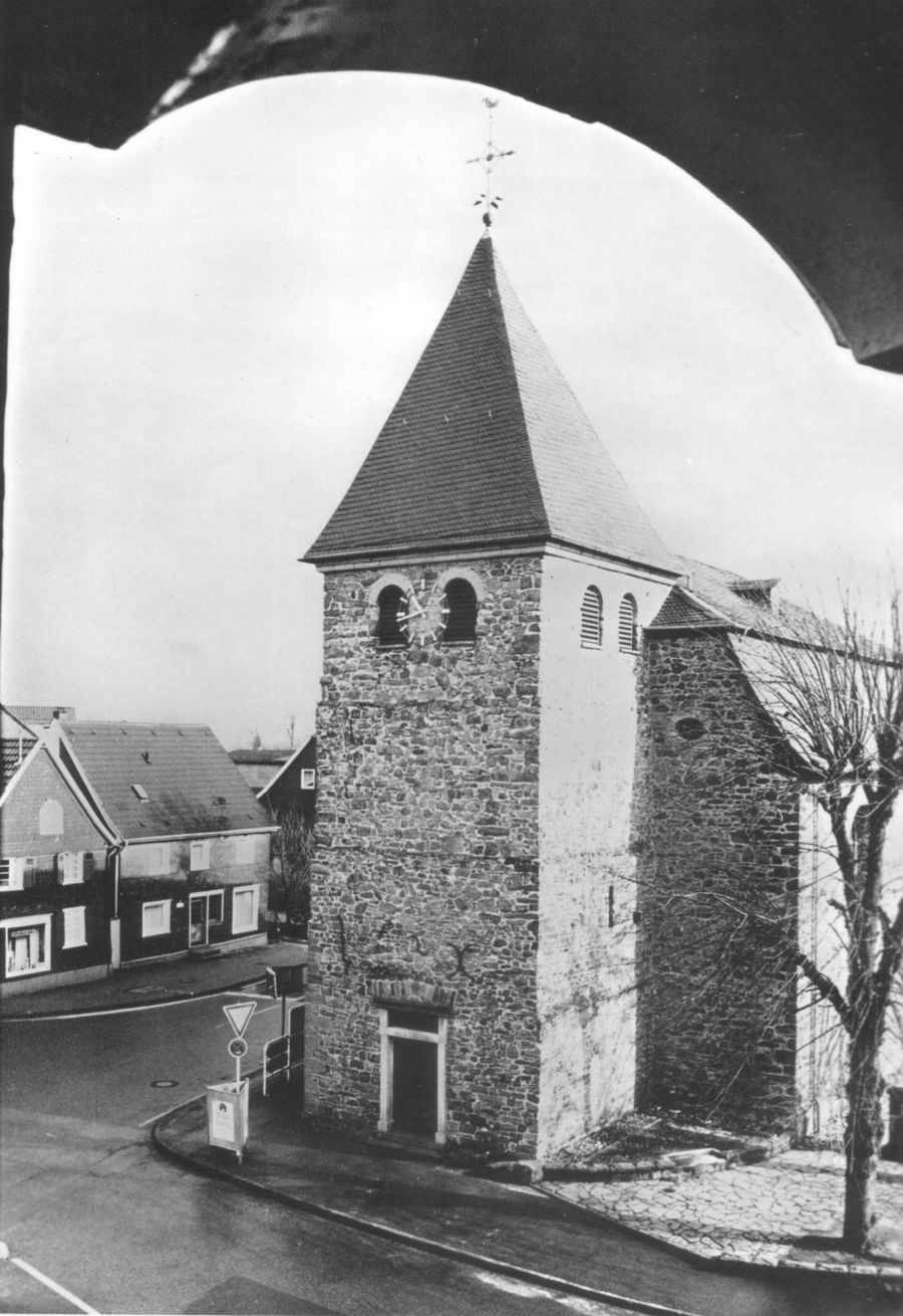 WitzheldenKirche ca1977.jpg
