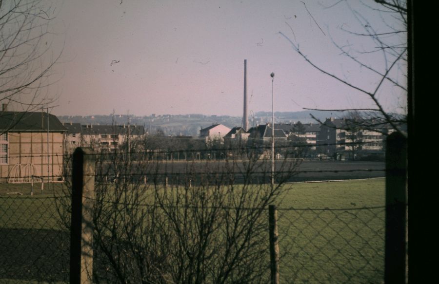 ALTER SPORTPLATZ BRUECKENST.JPG