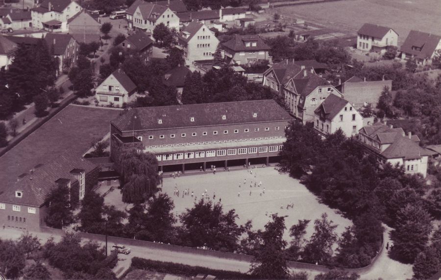 Schule Uferca 1955.JPG