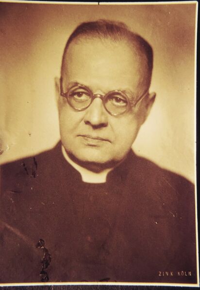 Datei:GabrielConzen geb1874 PfarrerLeichlingen 1913-1953 gest1965.jpg