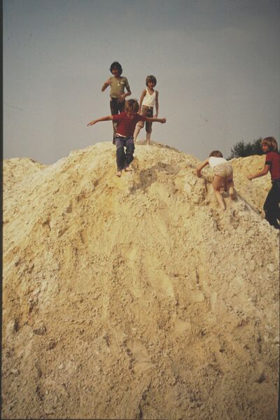 Datei:1979 07 11 Sandberge MarkusSpringt.jpg