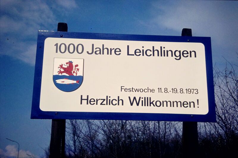 Datei:Willkommensschild1000Jahrfeier.jpg