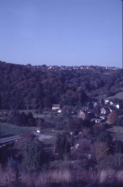 Datei:Leichlingen Box1 036 BlickAufFährUndWiddert.jpg