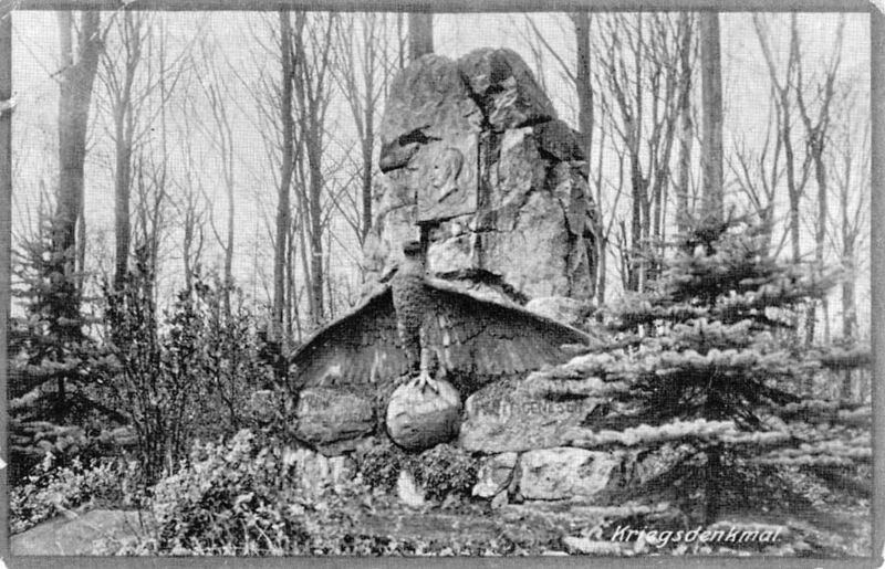 Datei:Ehrenmal Roderbirken001.jpg