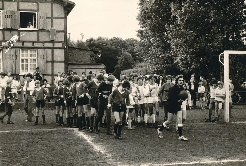 Datei:Sportplatz 002.jpg