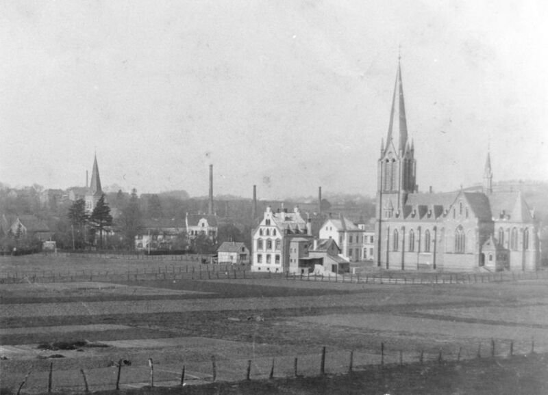 Datei:Kath Kirche 01.jpg