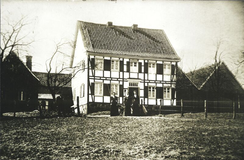 Datei:Gutshof StHeribert.jpg