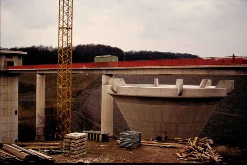 Datei:Große Dhünntalsperre, Bauarbeiten.jpg