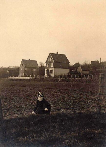 Datei:Im Dorffeld002.jpg