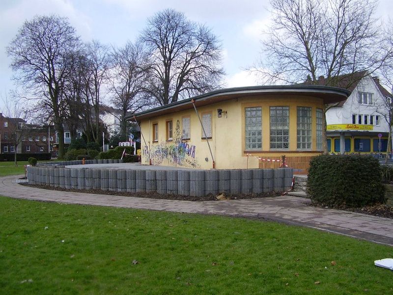 Datei:Busbahnhof Leichlingen Bild2.jpg