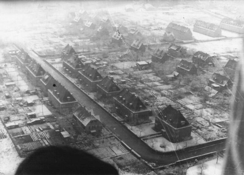 Datei:11 VonSimonsKamin GoldbergSchraffenberg 1950.jpg