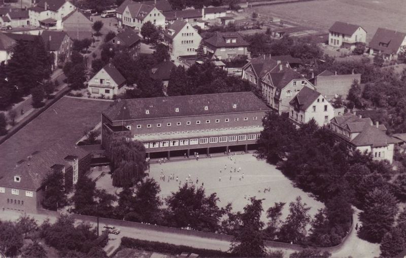 Datei:Schule Uferca 1955.JPG